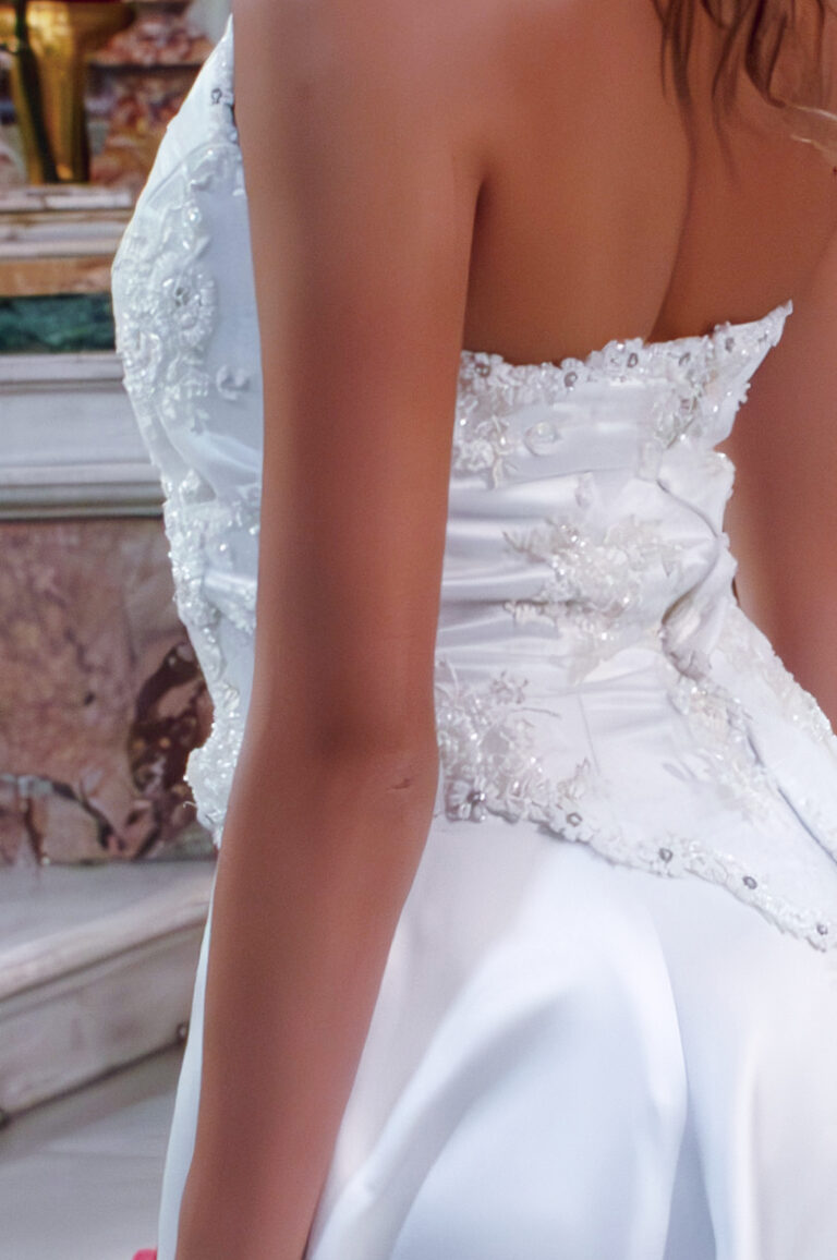 https://www.bartonewedding.com