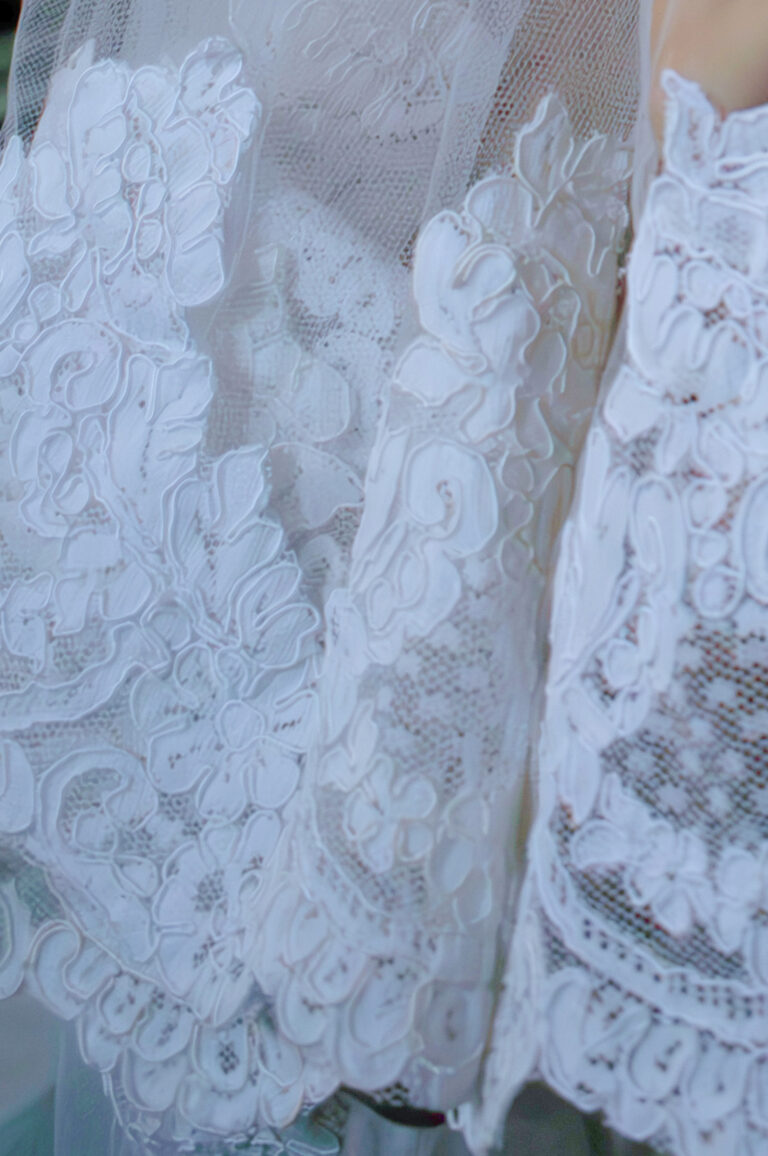 https://www.bartonewedding.com